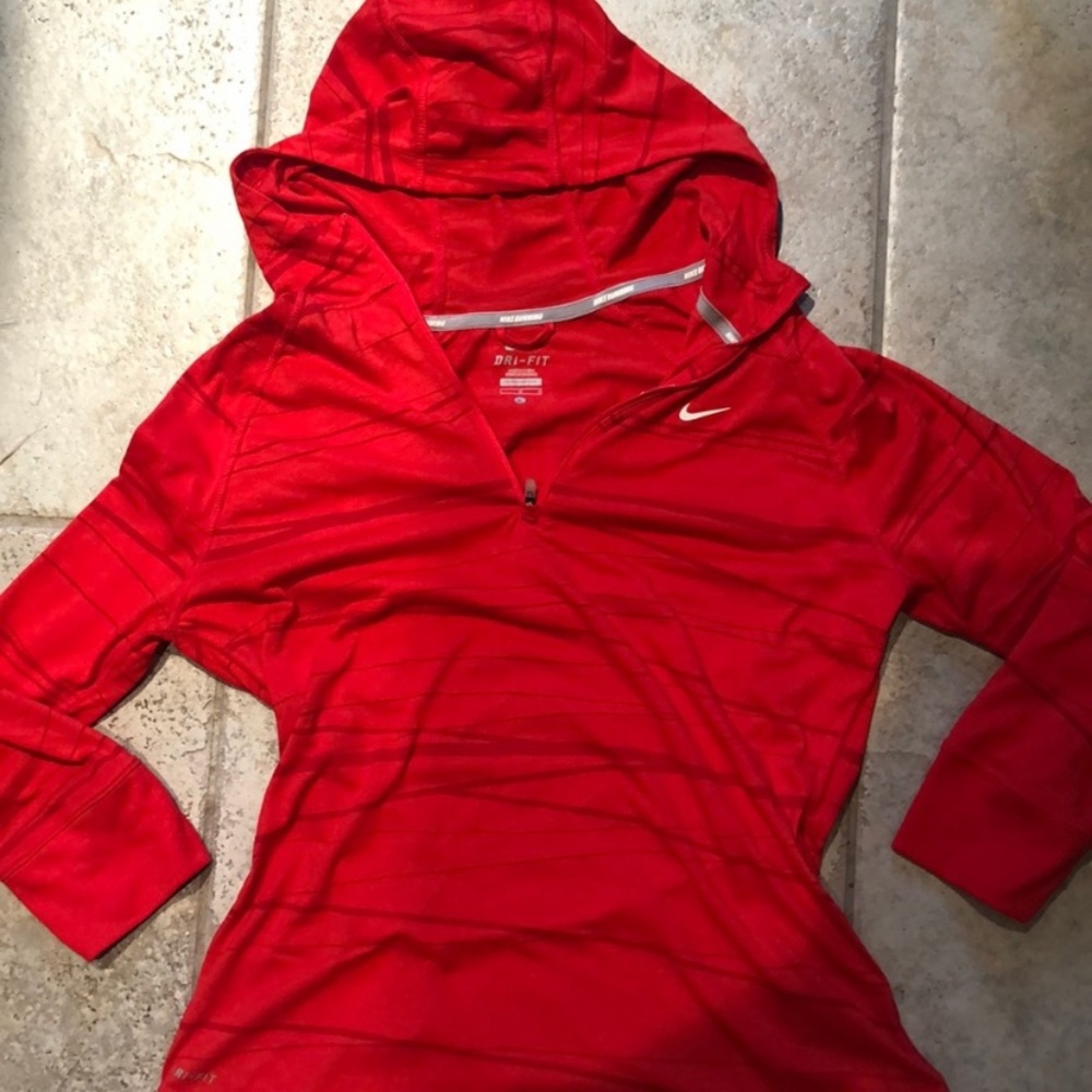 RePoshing on this Nike item